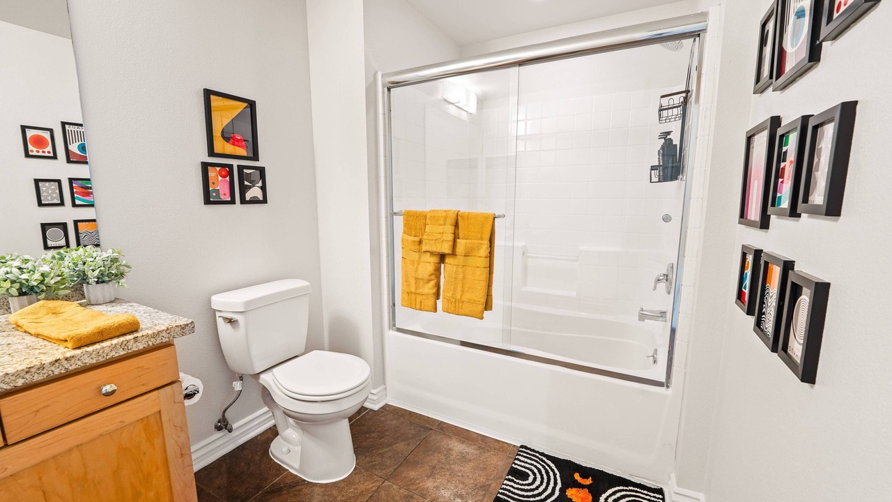 Photo of Bathroom in Sherman Oaks