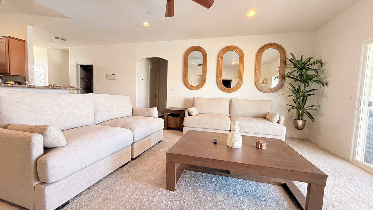 Photo of Livingroom in Sunridge Estates