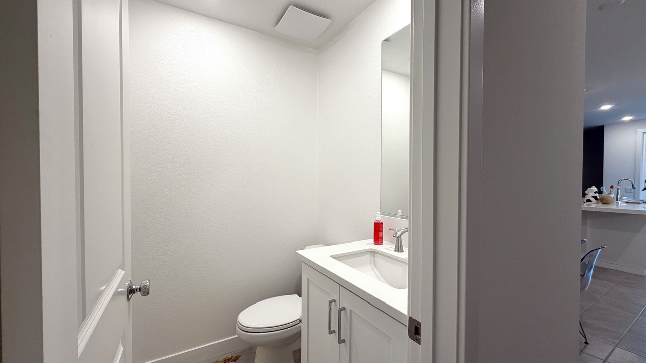 Photo of Bathroom in Northwest Anaheim
