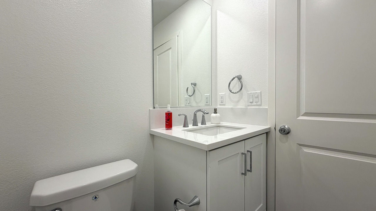 Photo of Bathroom in Northwest Anaheim