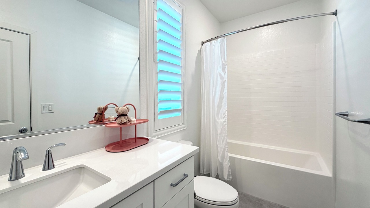 Photo of Bathroom in Northwest Anaheim