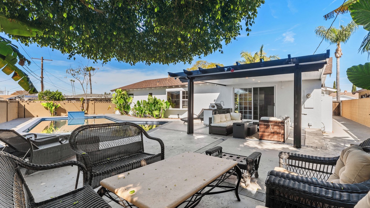 Photo of Outdoor in Rustic Lane