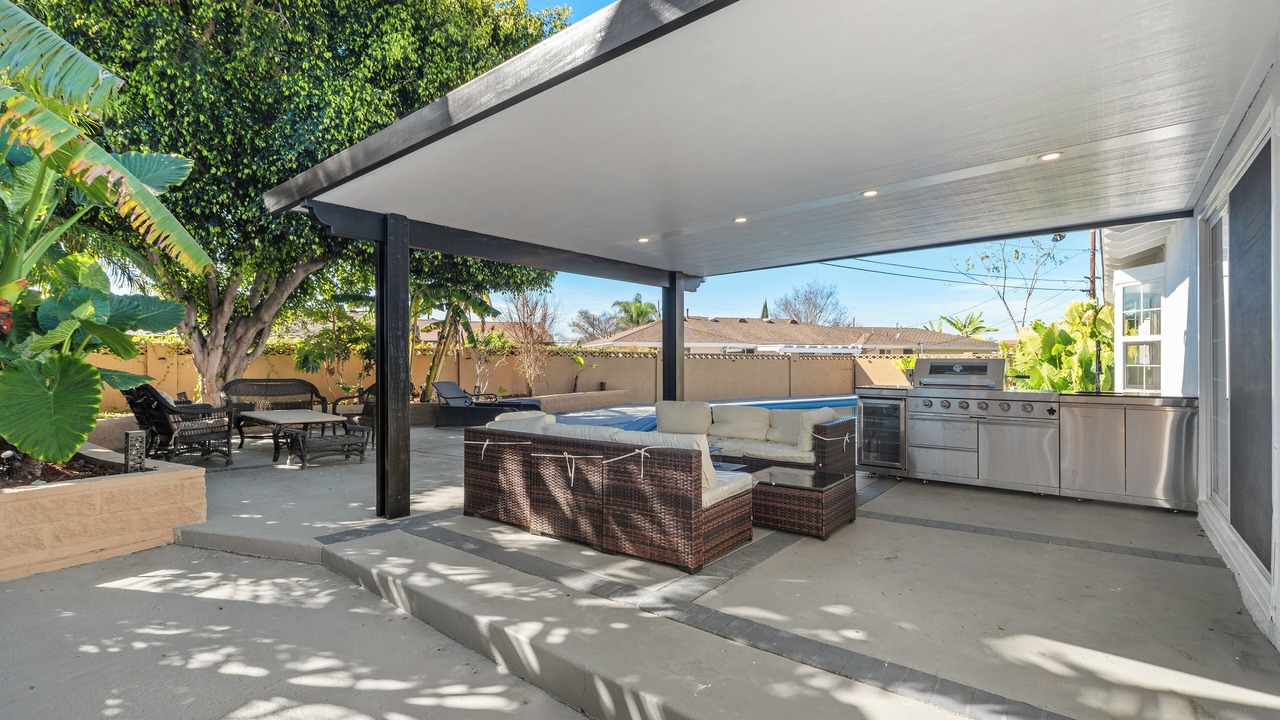 Photo of Patio Balcony in Rustic Lane