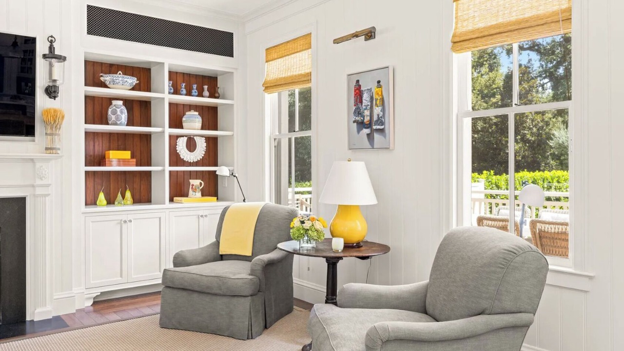 Photo of Livingroom in Rutherford