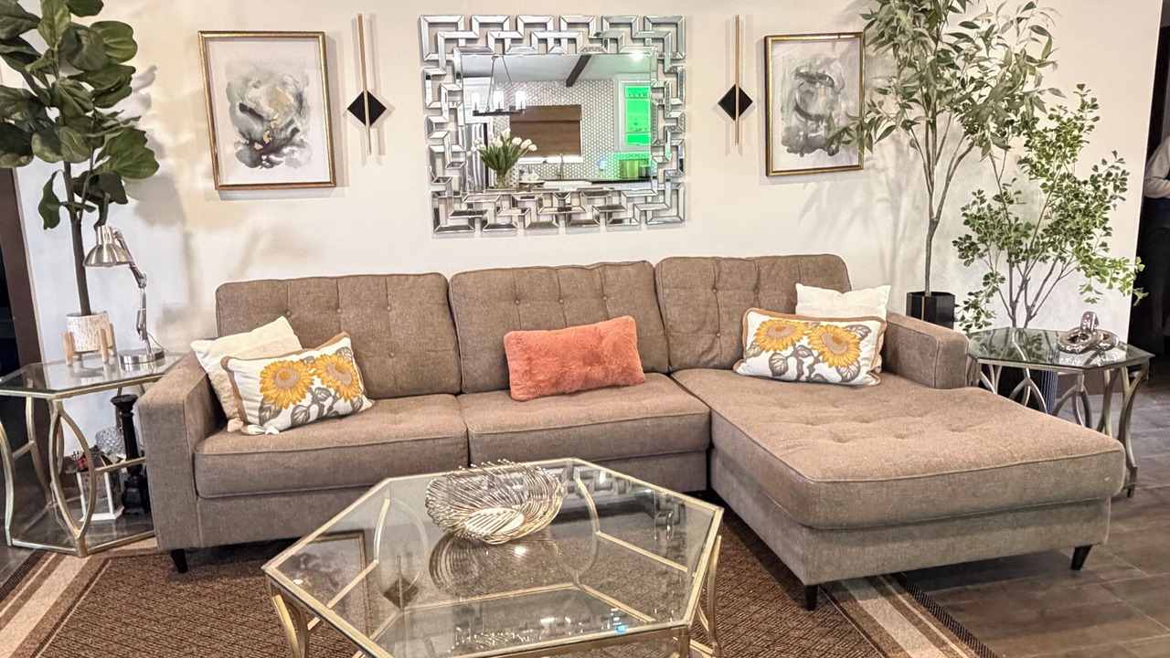 Photo of Livingroom in Silver Lakes Country Club