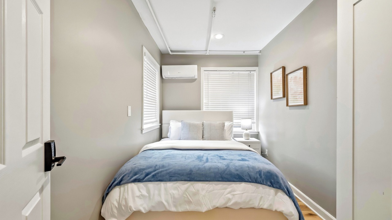 Photo of Bedroom in Central Berkeley
