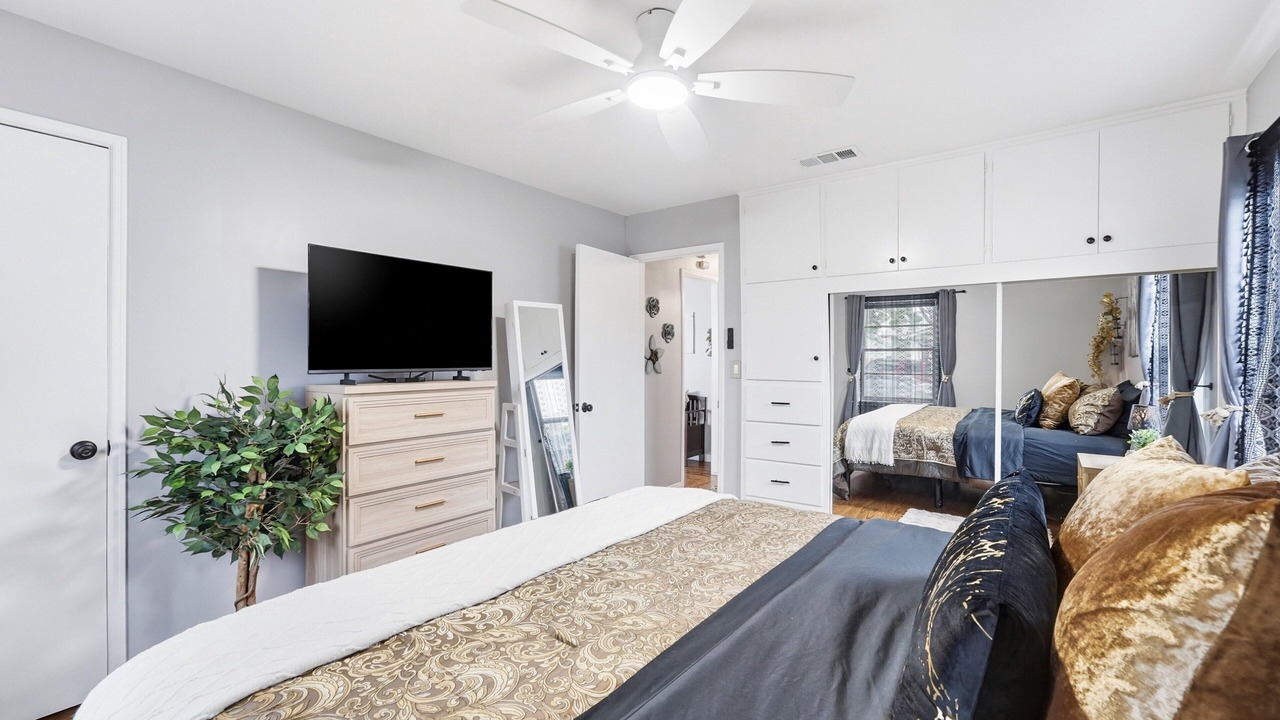 Photo of Bedroom in Old Towne