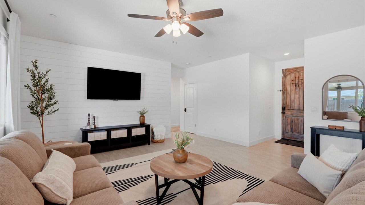 Photo of Livingroom in Visalia