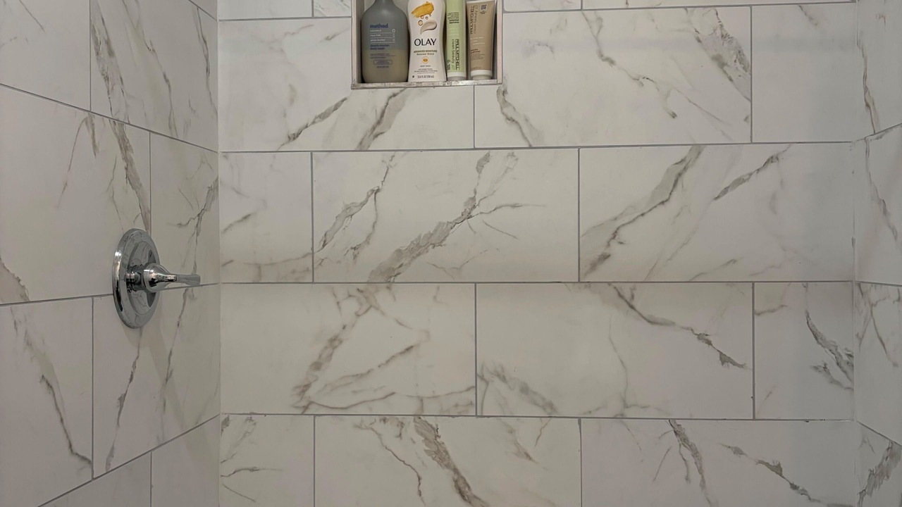 Photo of Bathroom in Lamanda Park