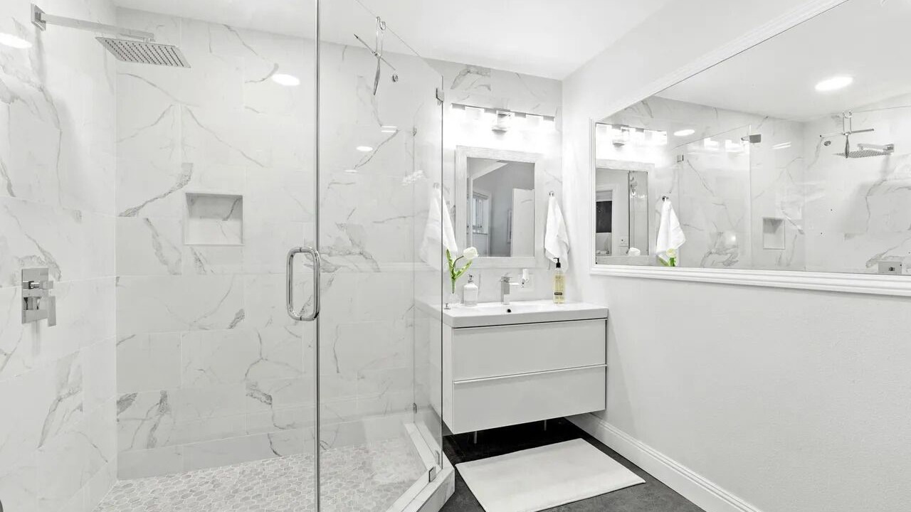 Photo of Bathroom in Chabot Park
