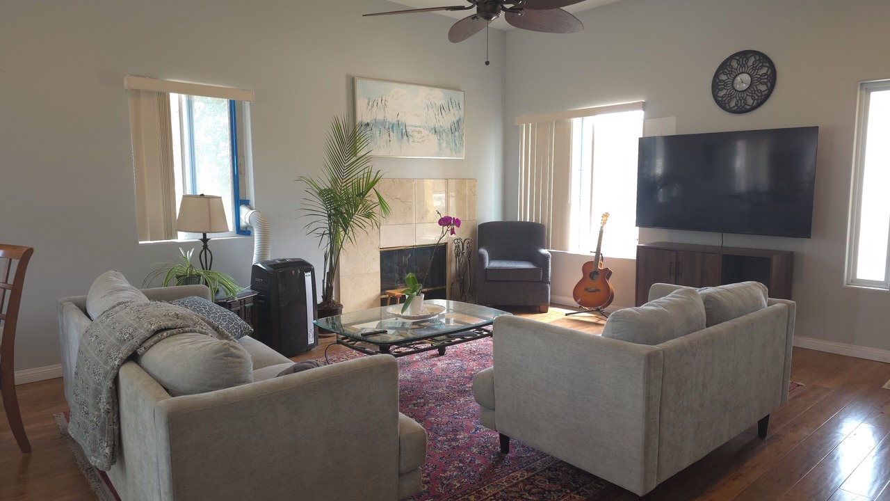 Photo of Livingroom in Lincoln Acres