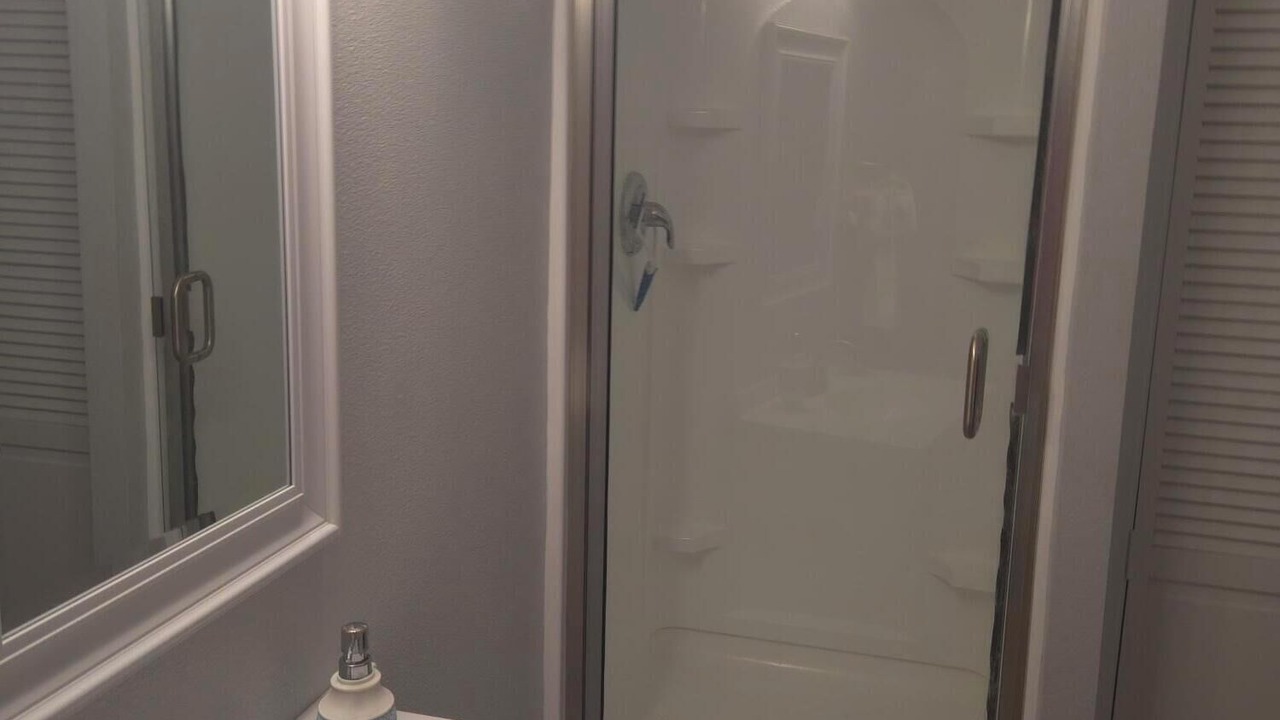 Photo of Bathroom in Lincoln Acres