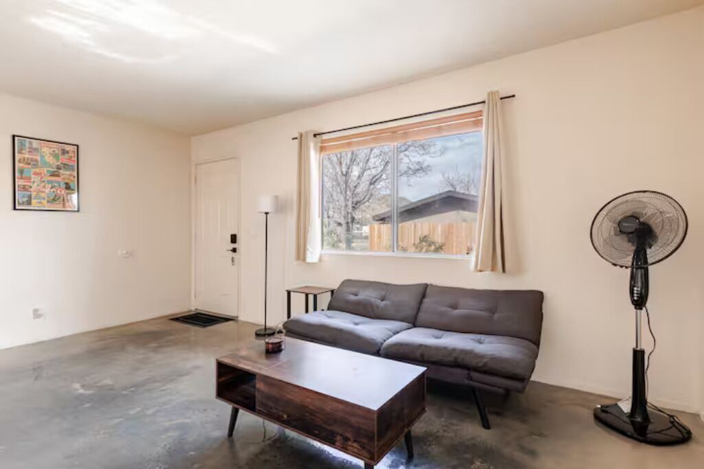 Photo of Livingroom in Yucca Valley