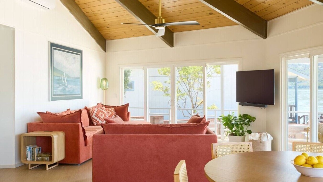 Photo of Livingroom in Clearlake