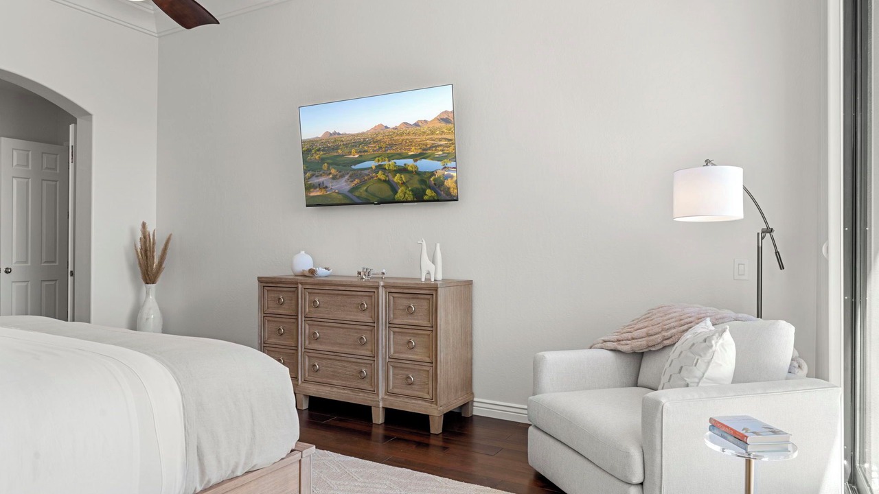 Photo of Bedroom in Talon Retreat