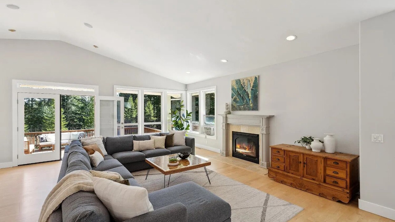 Photo of Livingroom in Occidental