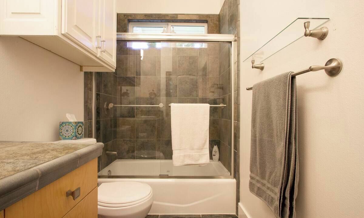 Photo of Bathroom in Occidental