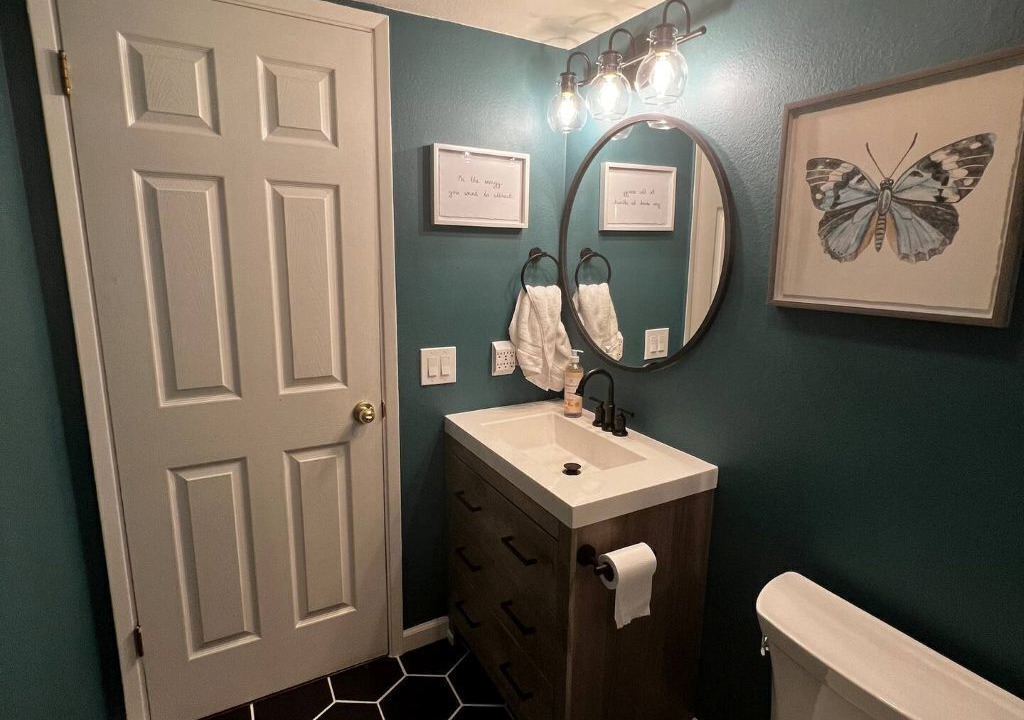 Photo of Bathroom in Oroville East