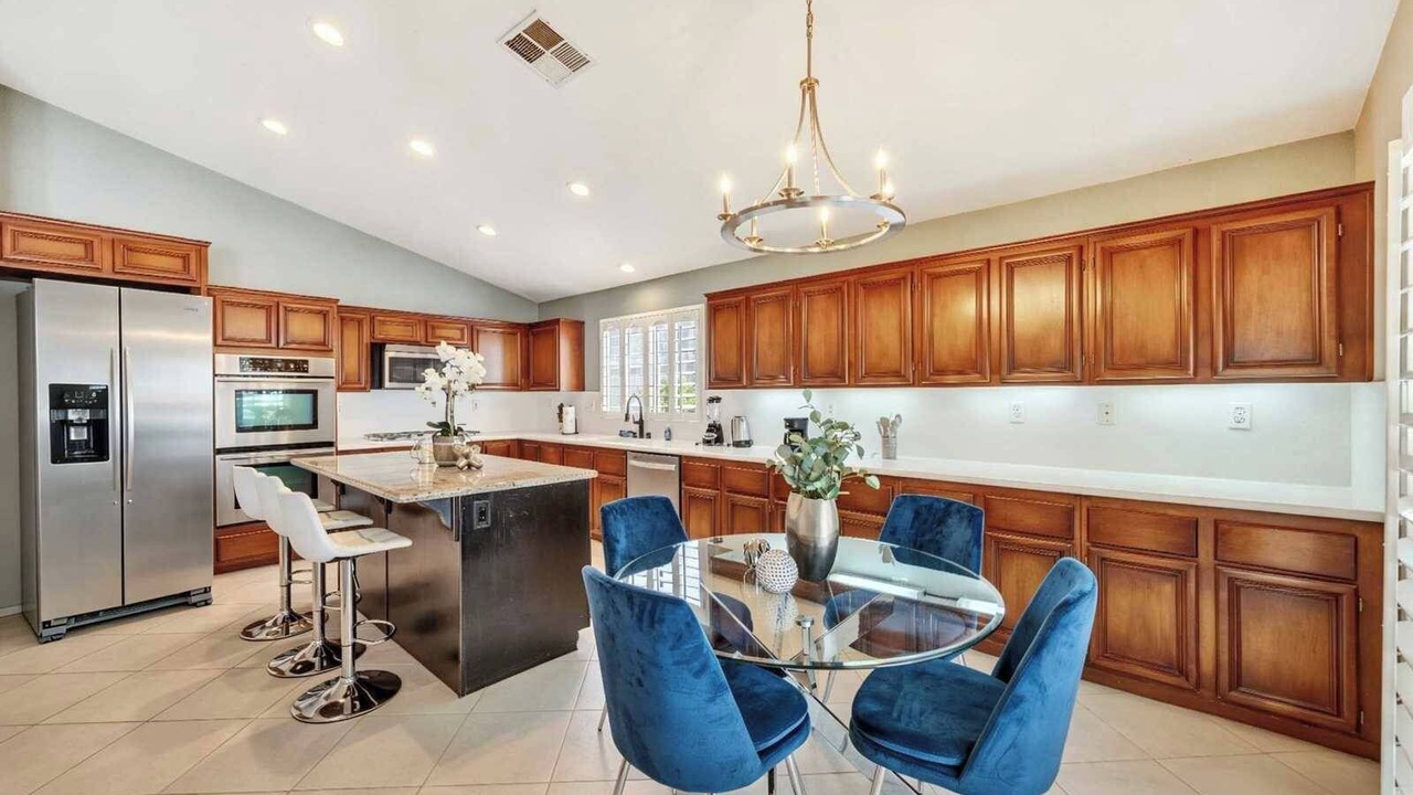 Photo of Kitchen in Corona