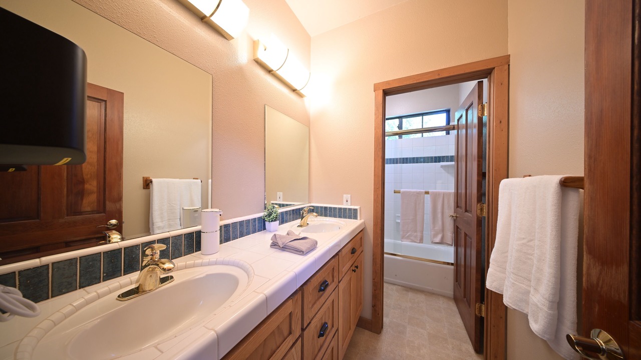 Photo of Bathroom in Discovery Bay
