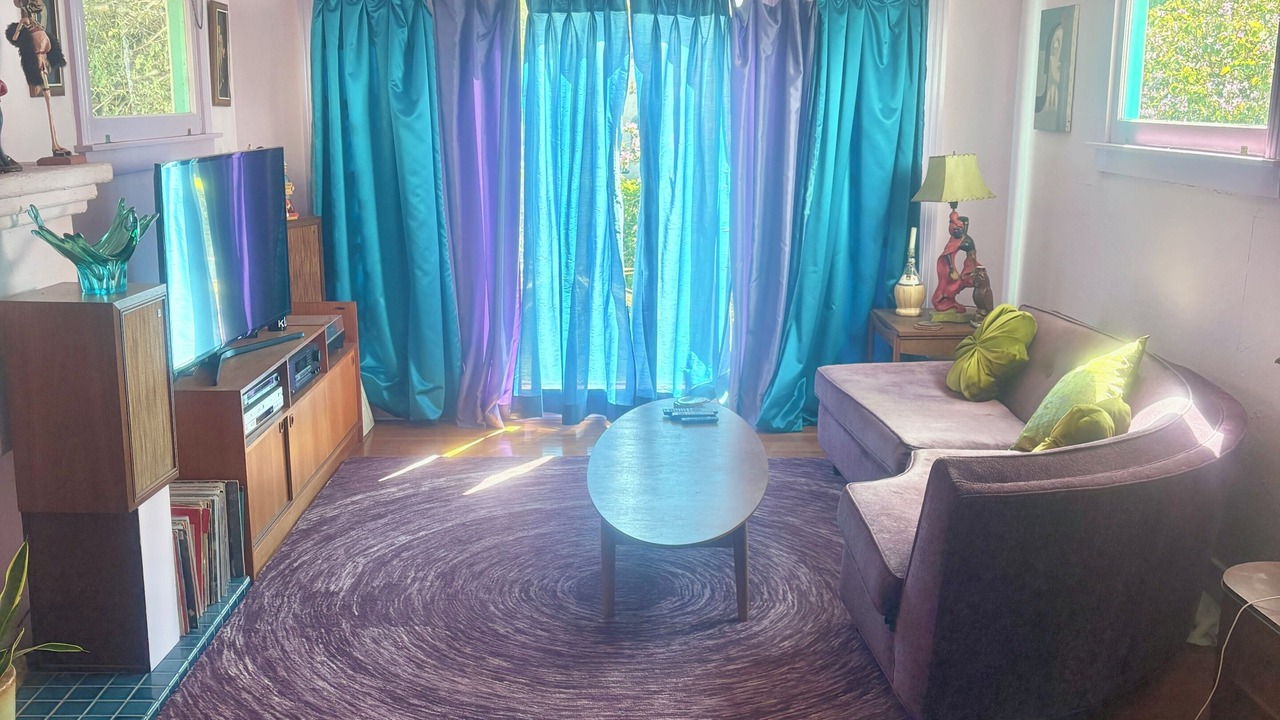 Photo of Livingroom in Silver Lake