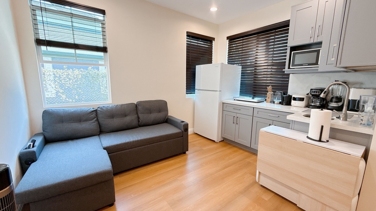 Photo of Livingroom in San Gabriel