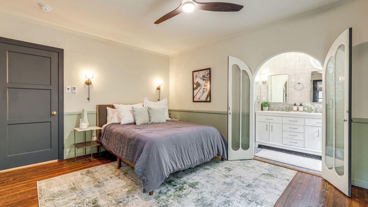Photo of Bedroom in Los Angeles