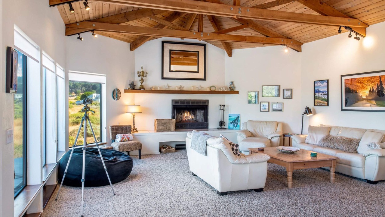 Photo of Livingroom in Sea Ranch