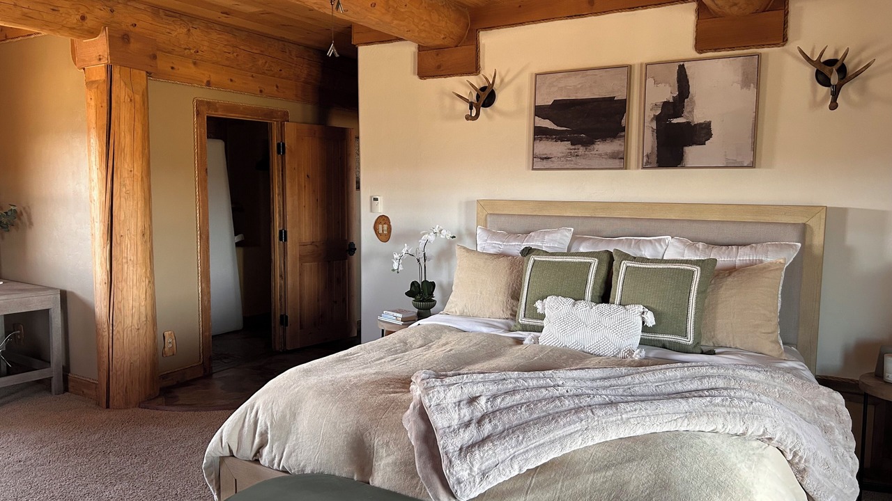 Photo of Bedroom in Lynx Mountain View Estates