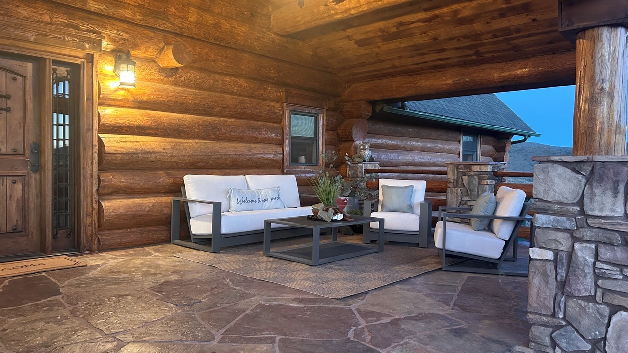 Photo of Patio Balcony in Lynx Mountain View Estates