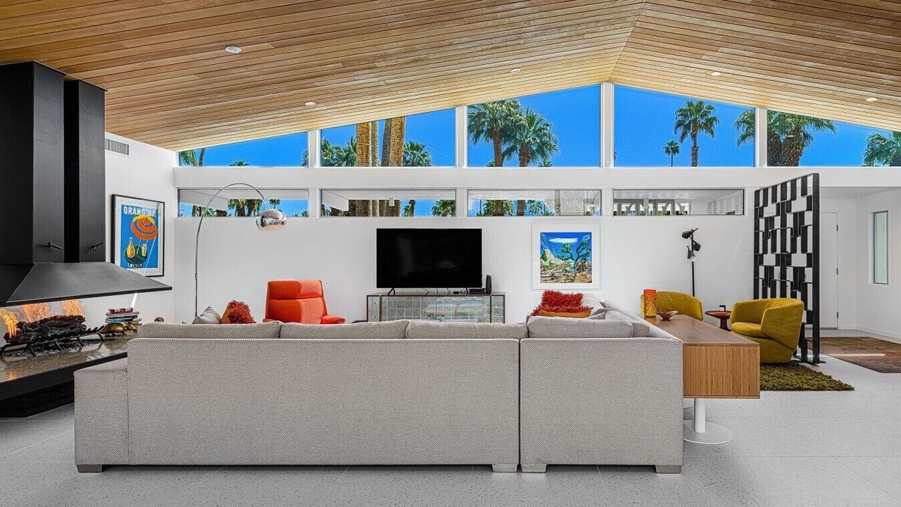 Photo of Livingroom in Deep Well Ranch