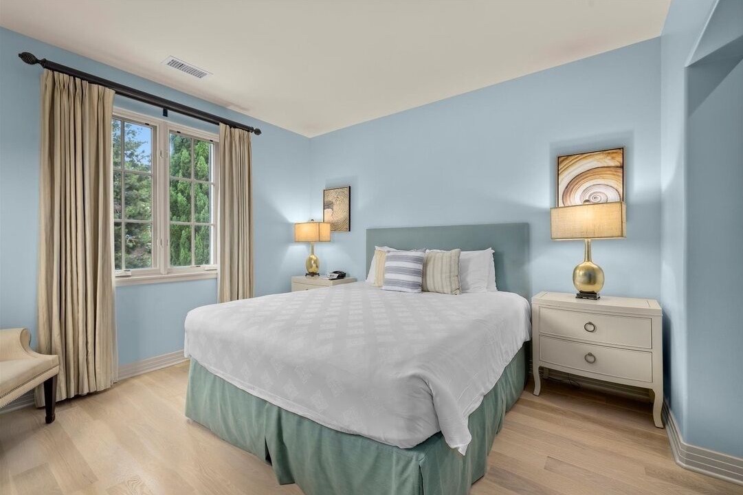Photo of Bedroom in Rancho Palos Verdes