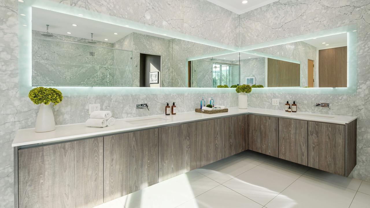 Photo of Bathroom in Beverly Hills