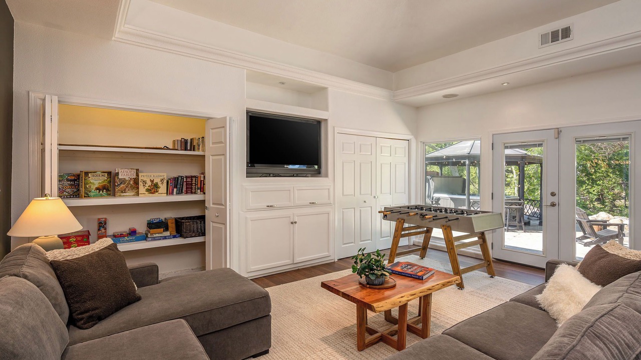 Photo of Bedroom in Three Rivers