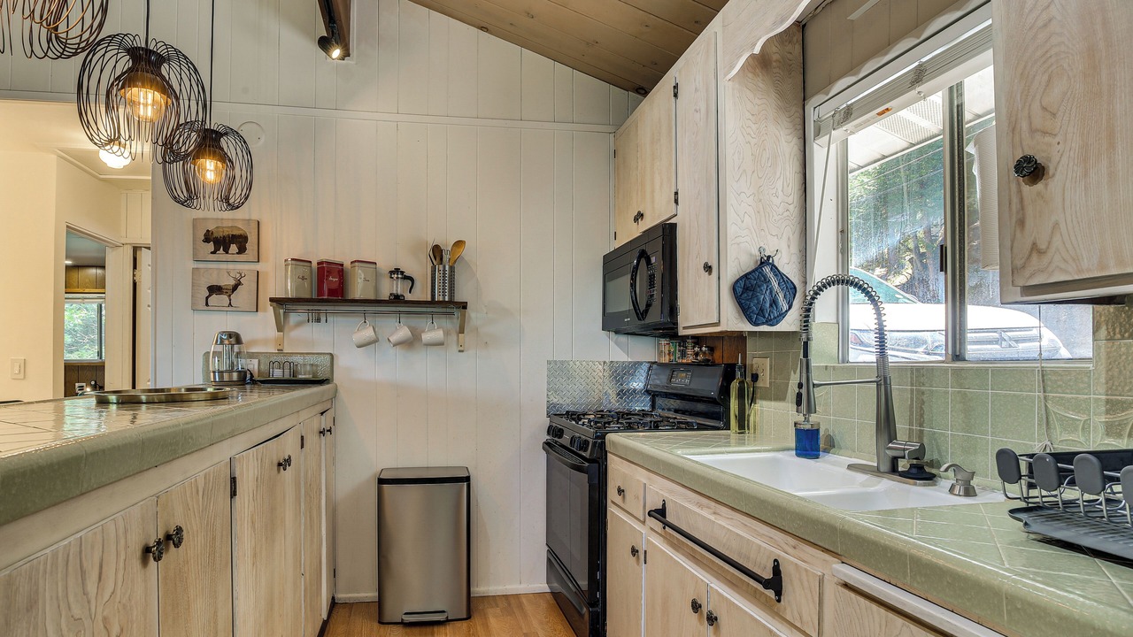 Photo of Kitchen in Crestline