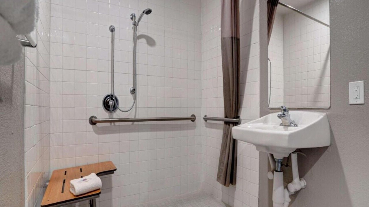 Photo of Bathroom in Pacific