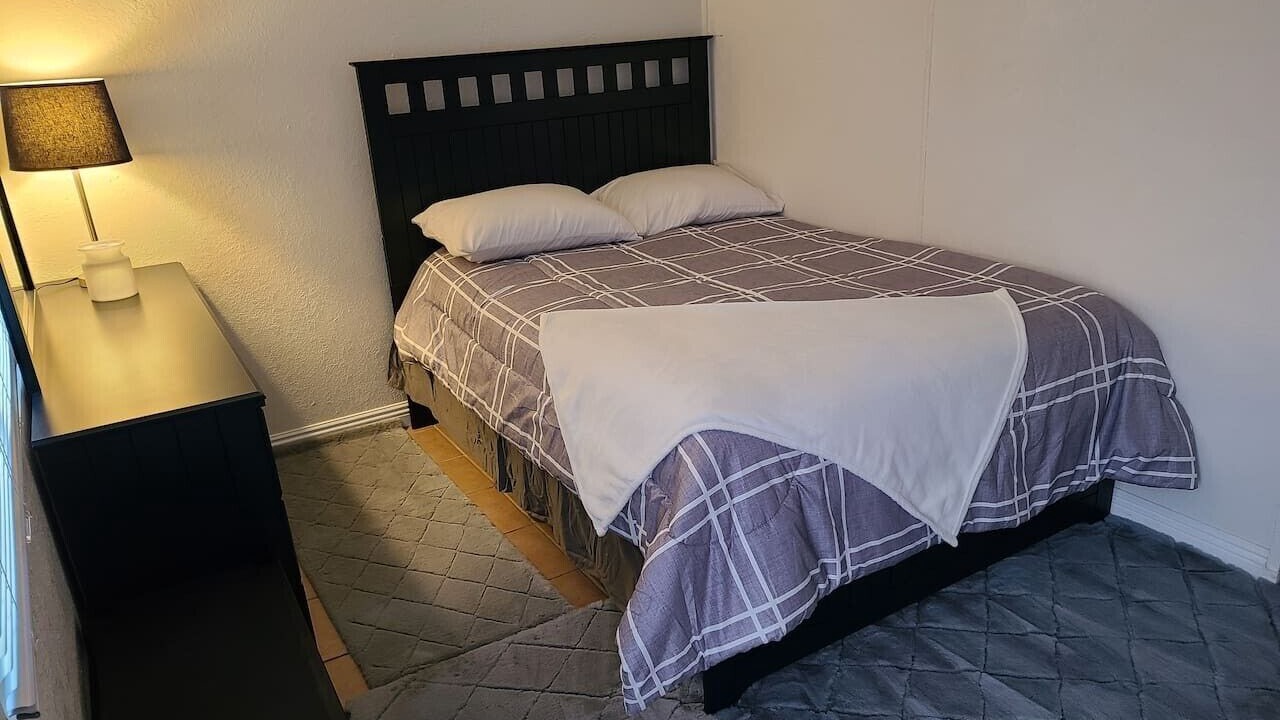 Photo of Bedroom in Victorville