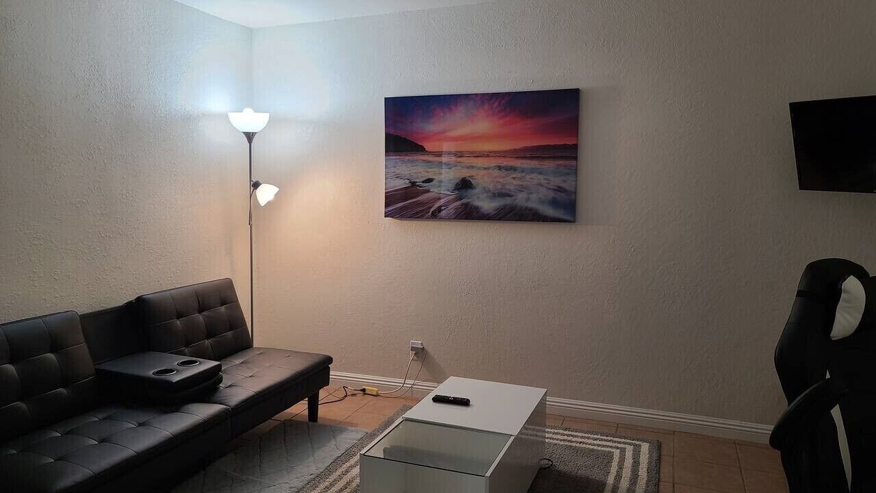 Photo of Livingroom in Victorville