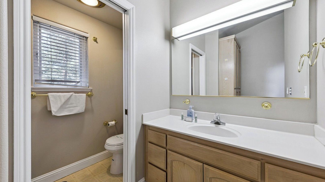 Photo of Bathroom in Sierra Tract