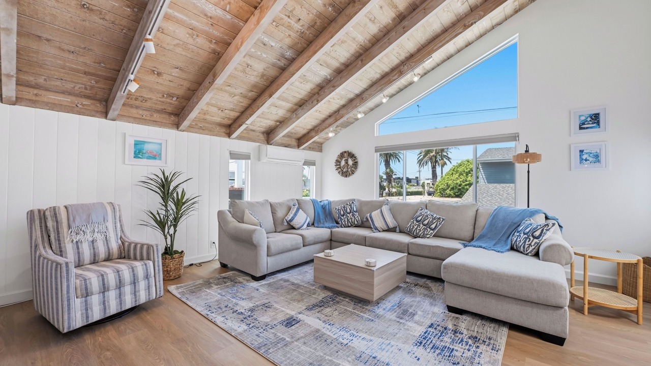 Photo of Livingroom in Del Mar