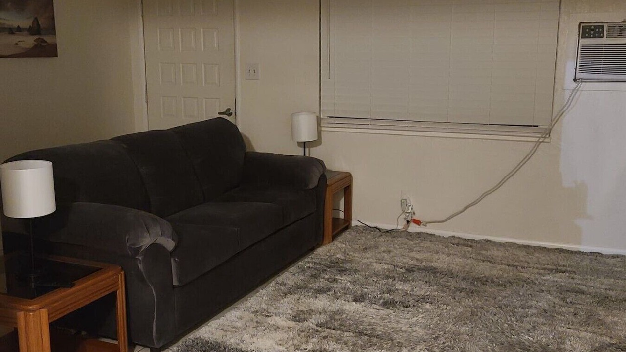 Photo of Livingroom in Victorville