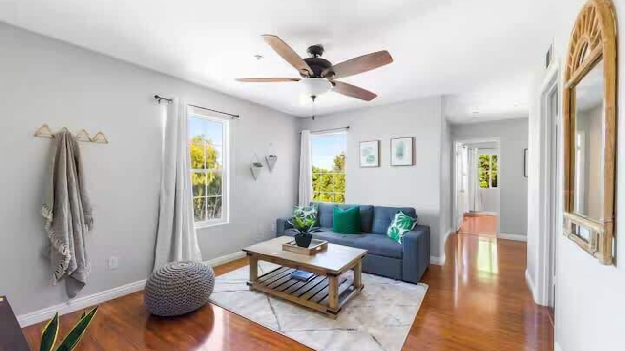 Photo of Livingroom in Vista
