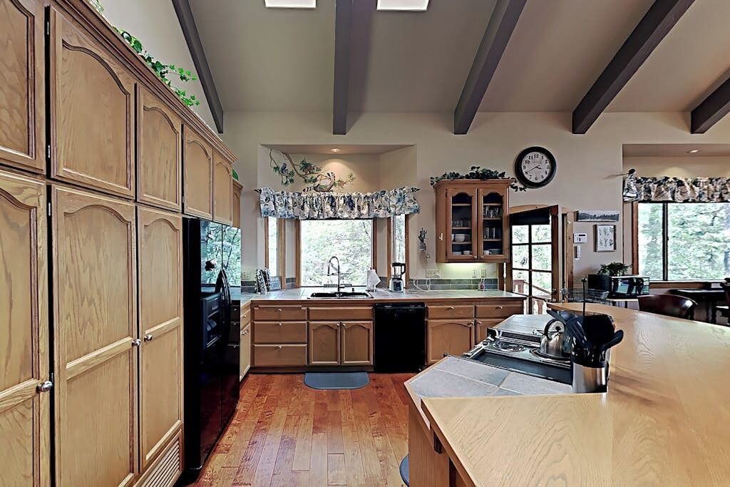 Photo of Kitchen in Cedar Glen