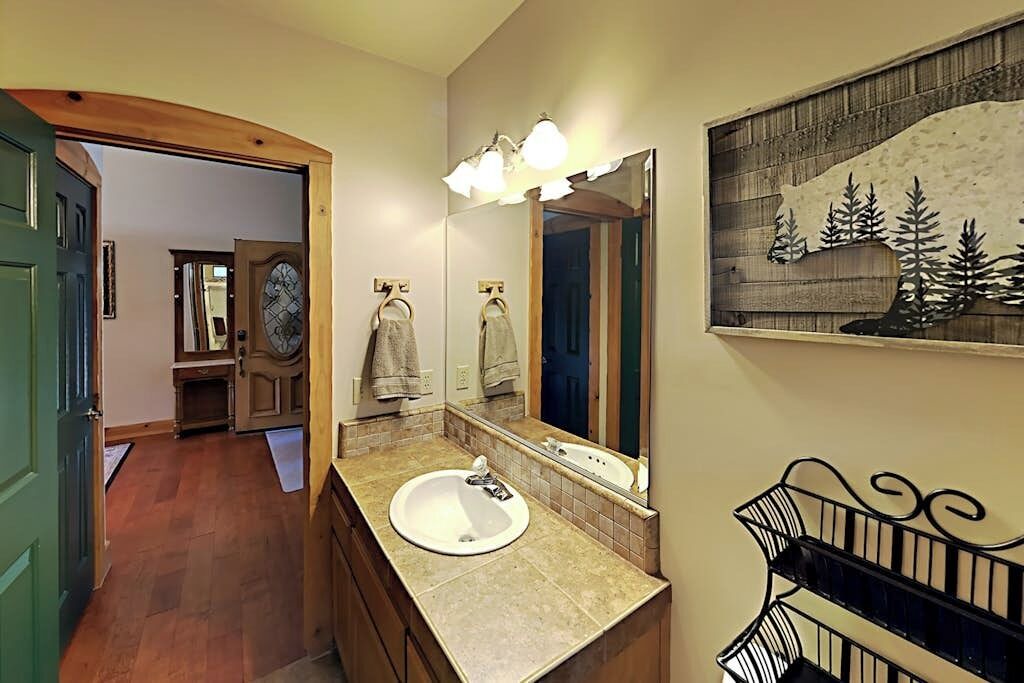 Photo of Bathroom in Cedar Glen