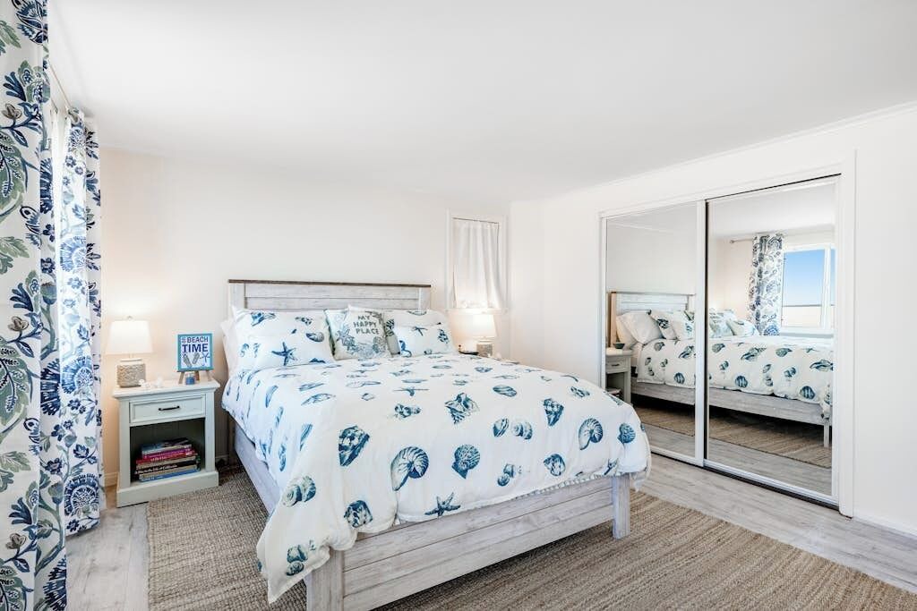 Photo of Bedroom in Hollywood Beach