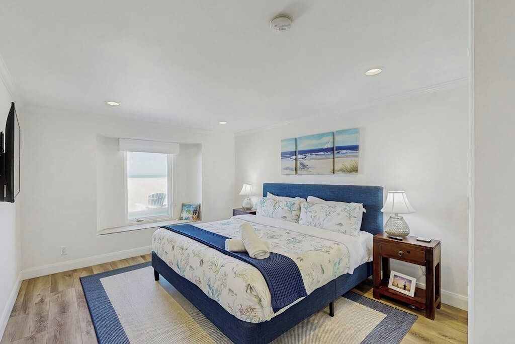 Photo of Bedroom in Hollywood Beach