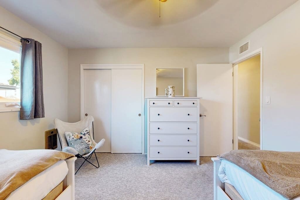 Photo of Bedroom in Orange