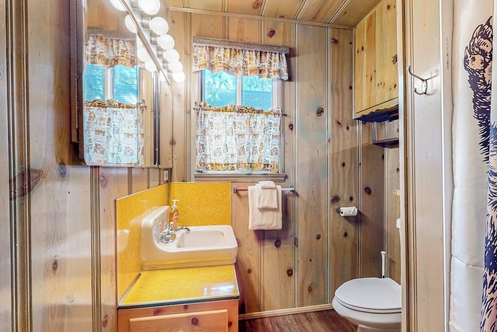 Photo of Bathroom in Crestline