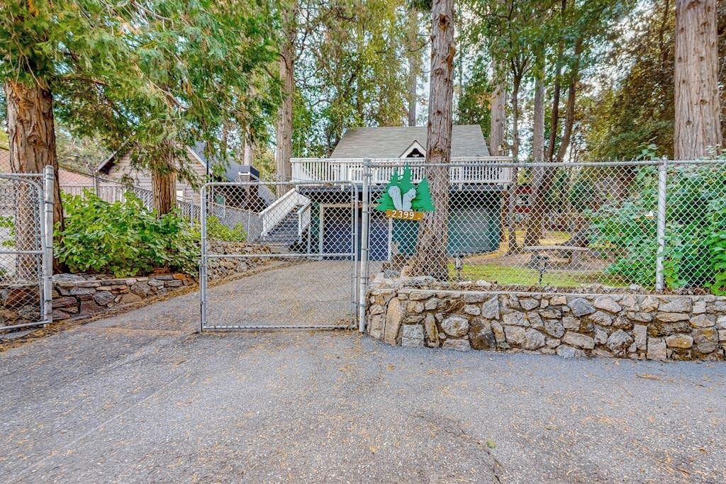 Photo of Outdoor in Crestline