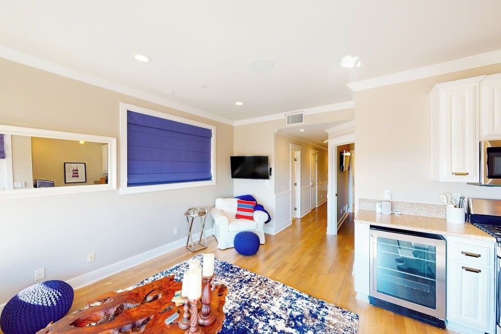 Photo of Livingroom in Old Towne
